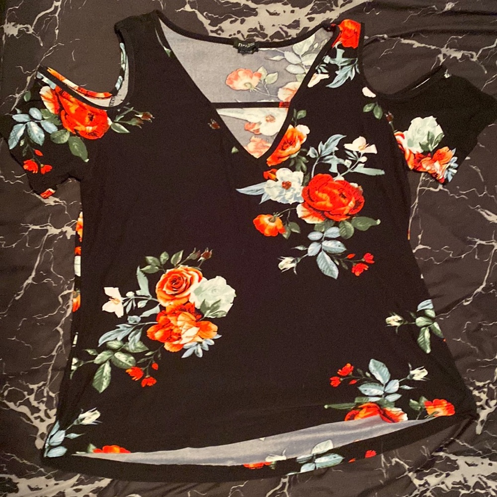 Rue21 Flower Tank top